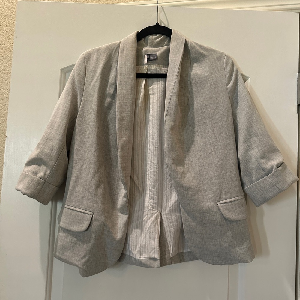 Sparkle & Fade Light Gray Blazer